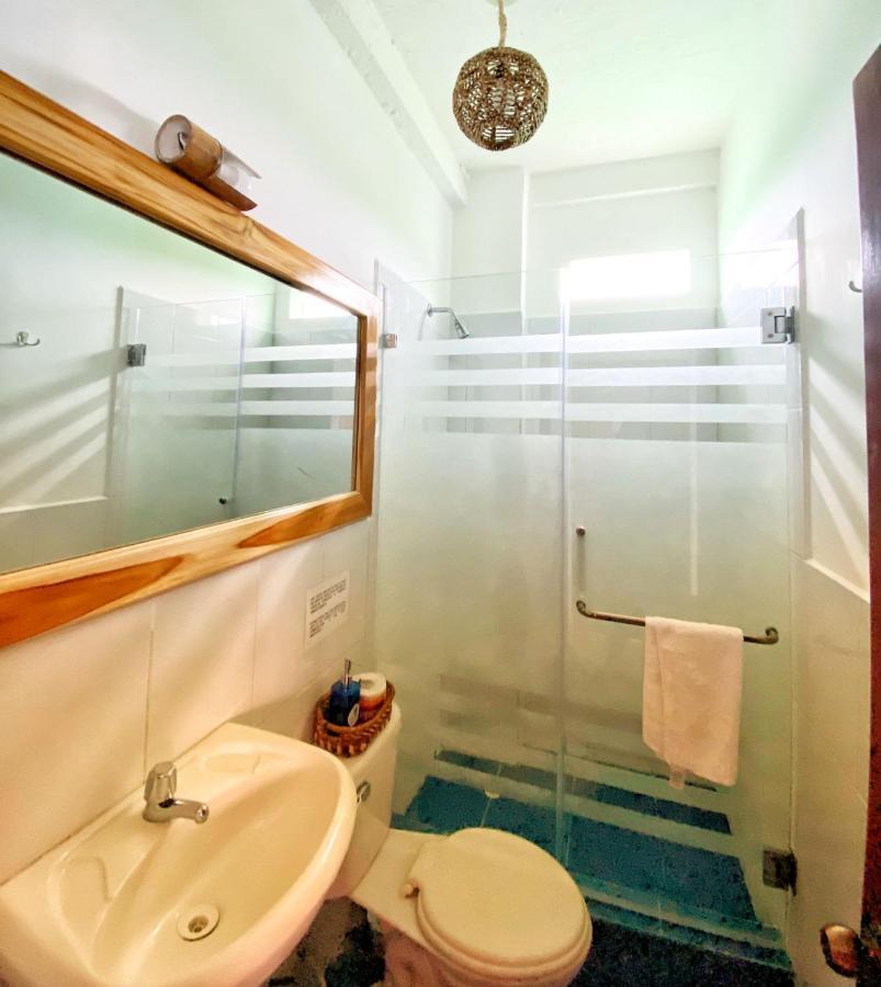 Whale House Hotel Puerto López Dış mekan fotoğraf