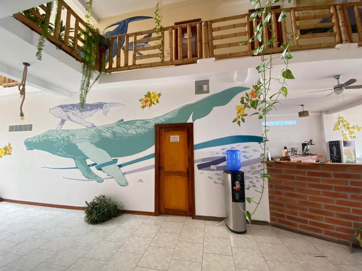 Whale House Hotel Puerto López Dış mekan fotoğraf